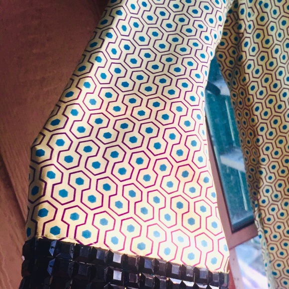 BLACK STUDED SILKY TUNIC - Picture 4 of 7